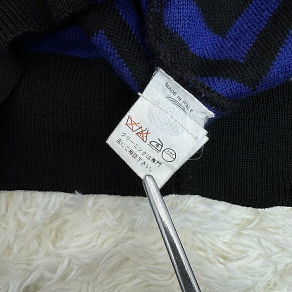 Versace Unisex Wool Vintage Sweater - Picture 9 of 10